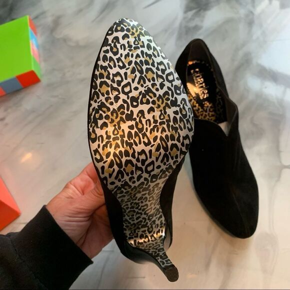 New CHARLES DAVID Black Suede Metallic Animal Print Sole Stiletto Booties 8 - Picture 6 of 9